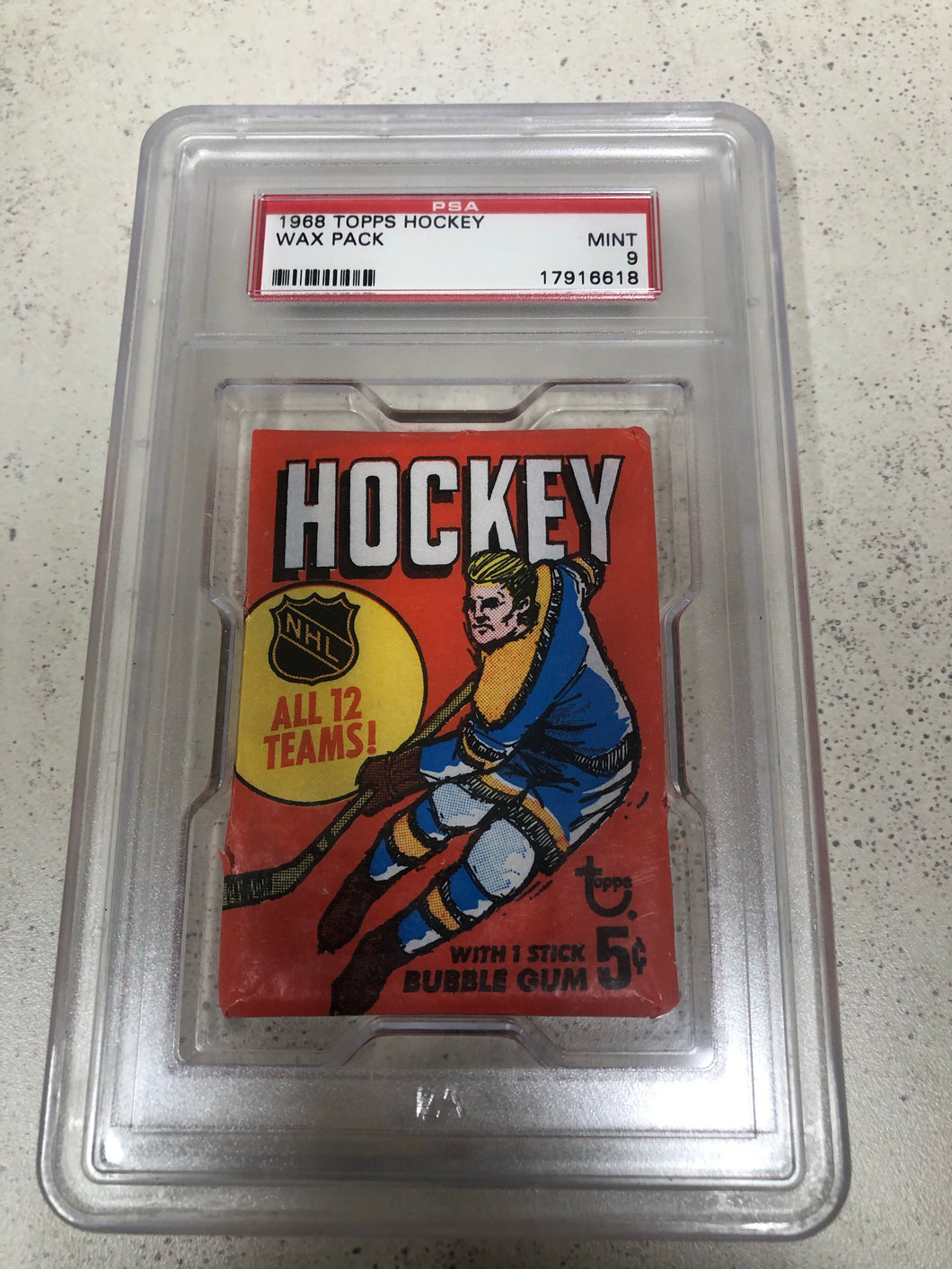 1968 Topps Hockey Wax Pack PSA 9