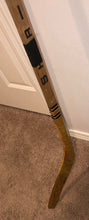 Load image into Gallery viewer, 1970s Wayne Gretzky Personalized to Ed Westfall  (Thumper) game Issued Hockey Stick PMP Sherwood