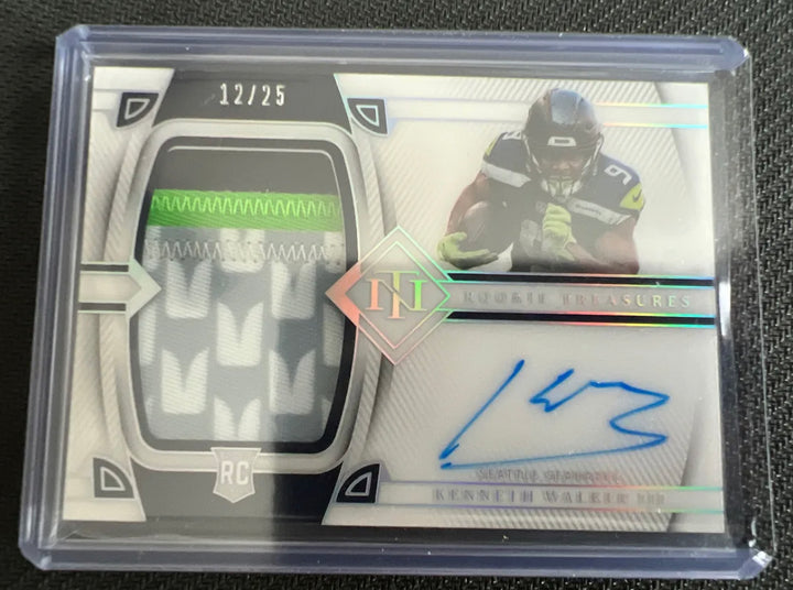 2022 National Treasures NFL Kenneth Walker III RC Patch Auto #12/25 SP- Seattle
