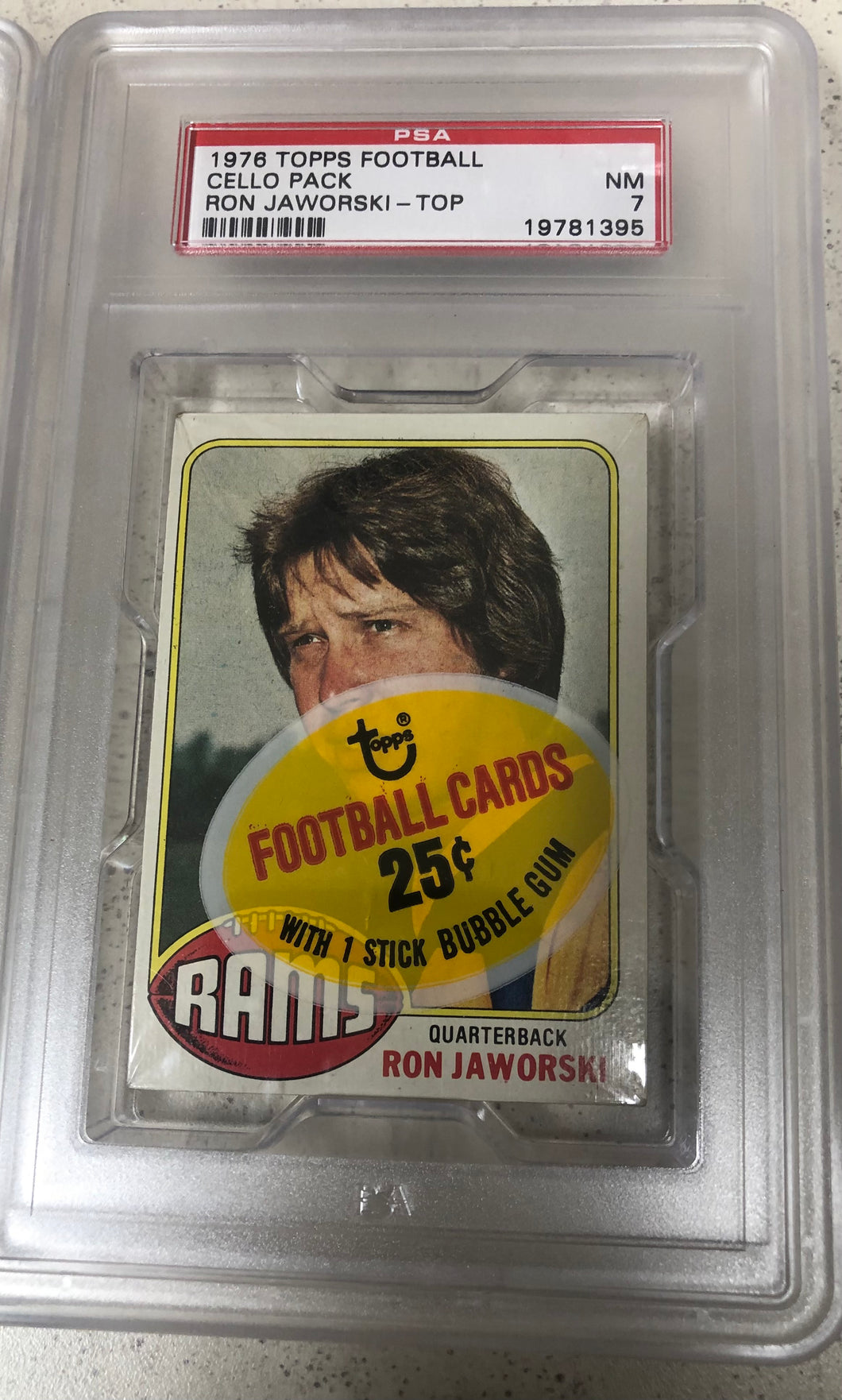 1976 Topps Football Cello Pack Ron Jowarski RC Top PSA 7