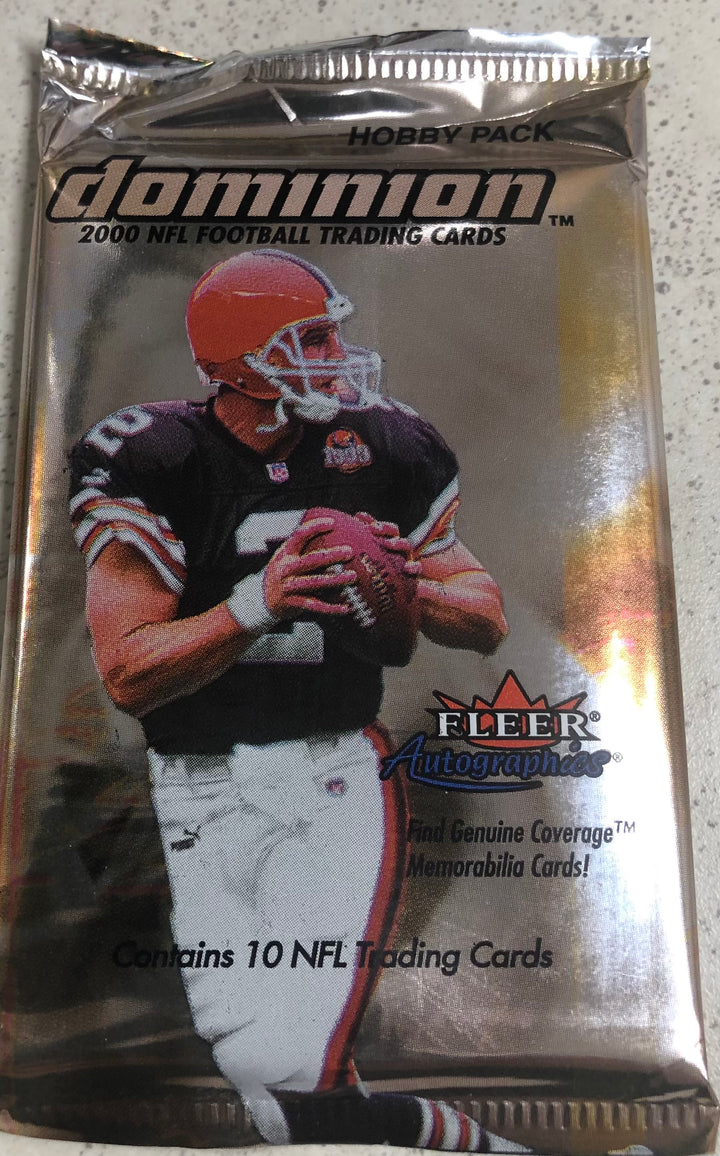 2000 Fleer Dominion Football Hobby Pack Unopened