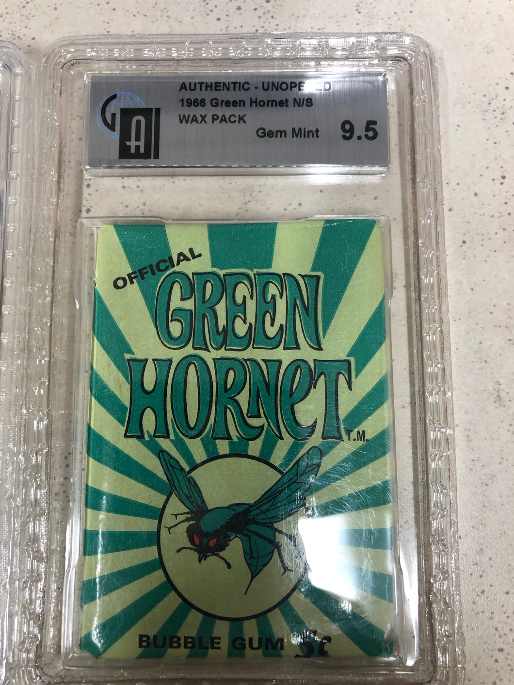 1966 GAI 9.5 Green Hornet Wax Pack