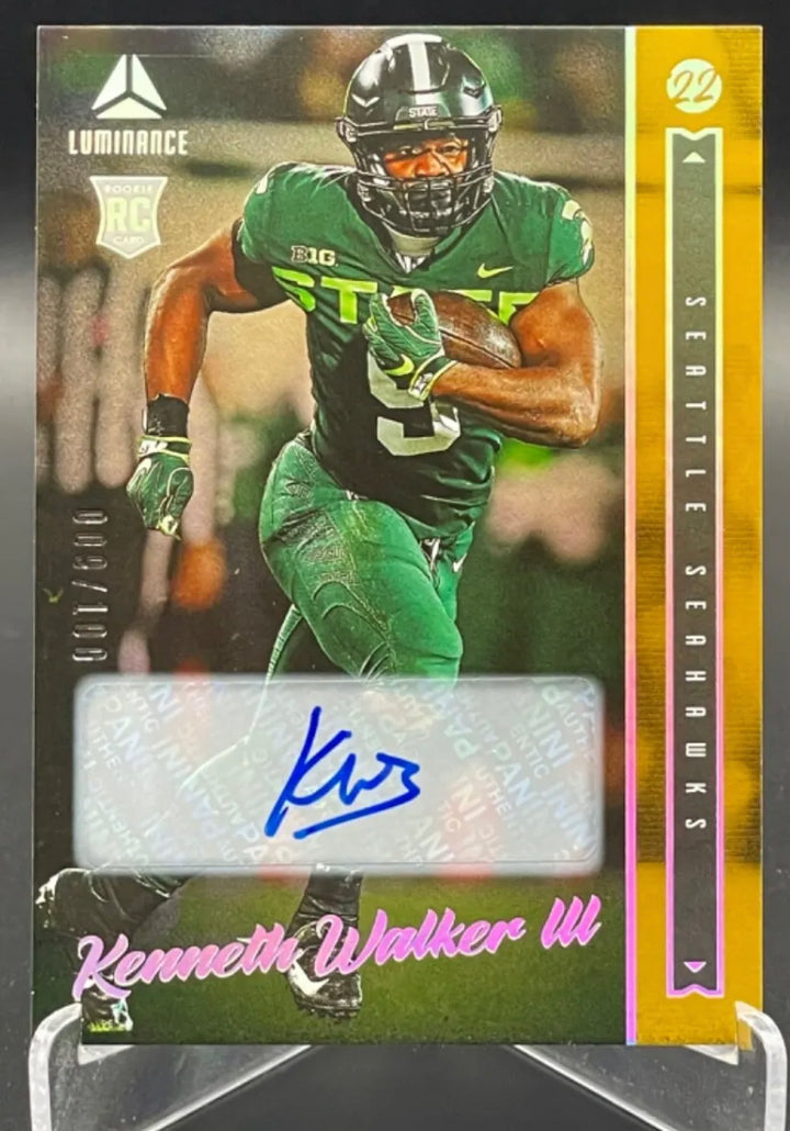 2022 Panini Luminance Football 9/100 Kenneth Walker III Rookie Gold Auto