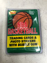 Load image into Gallery viewer, 1987 Fleer Basketball Wax Pack Unopened
