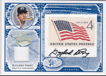 Load image into Gallery viewer, 2004 Fleer Century Collection Gaylord Perry on-card auto /37 HOF Jersey SP CY
