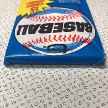 Load image into Gallery viewer, 1980 Topps Baseball Wax Pack Unopened
